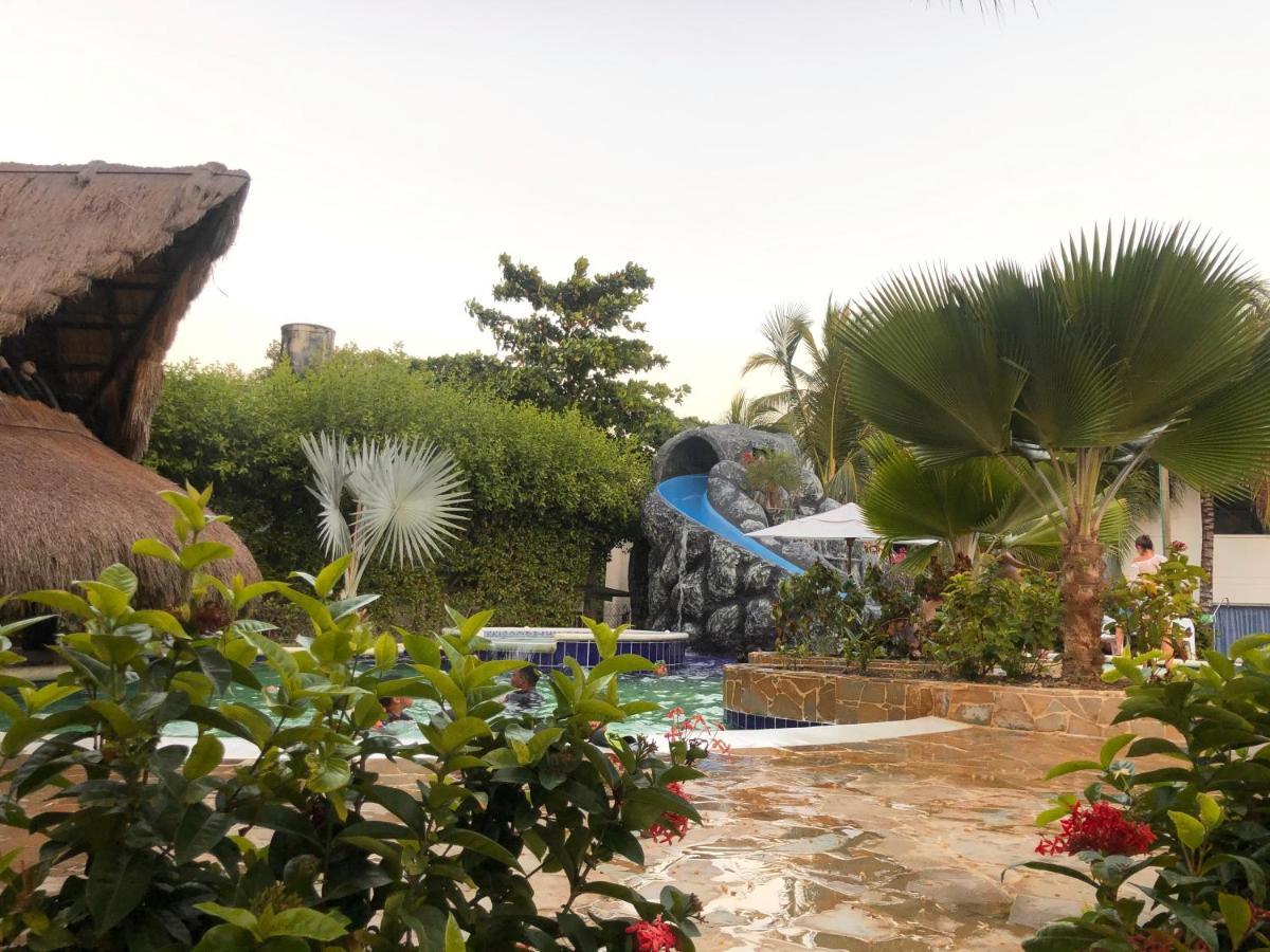 Cabanas Aqua Blue Covenas Exterior photo